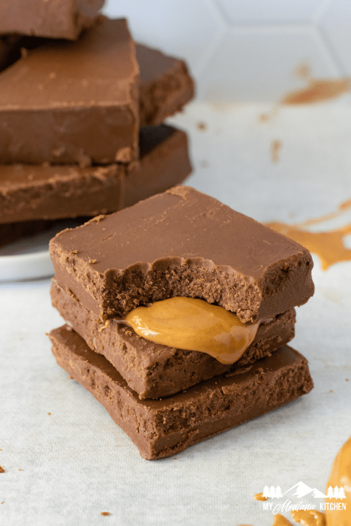 peanut butter & chocolate fudge with peanut butter