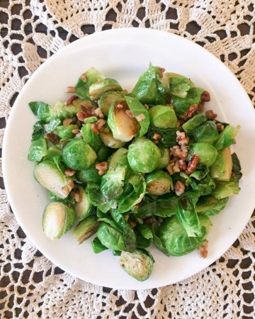 Maple Pecan Glazed Brussels Sprouts (THM-S, Low Carb)