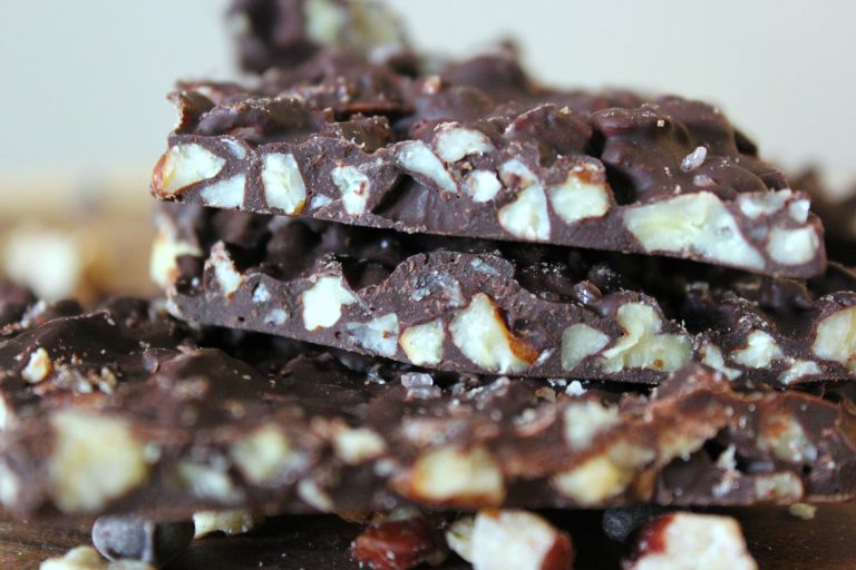Salted Dark Chocolate Pecan Bark (THM-S, Low Carb, Sugar Free)