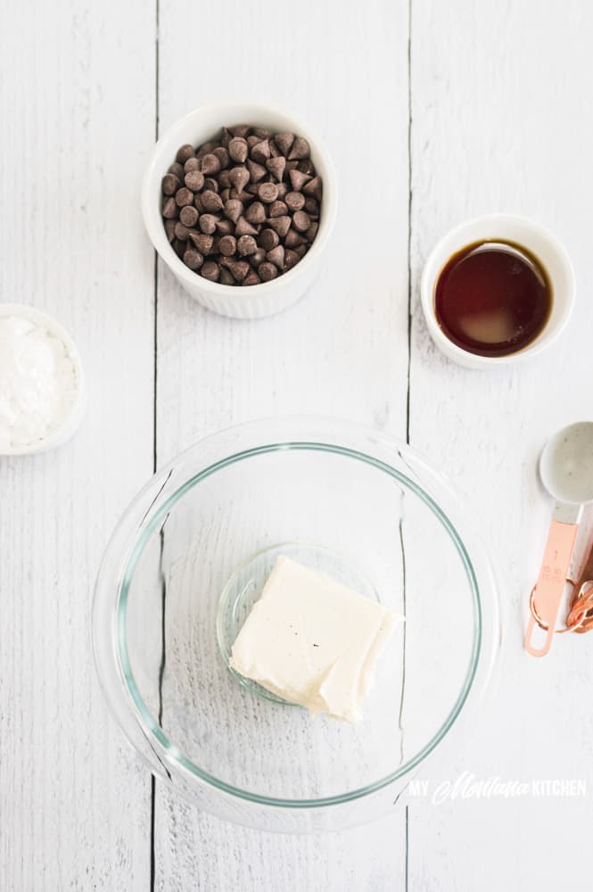 These easy keto chocolate truffles with cream cheese are sugar free, and flavored with a swirl of rich coffee, making them a decadent low carb dark chocolate dessert recipe! #ketotruffles #lowcarbchocolatedessert