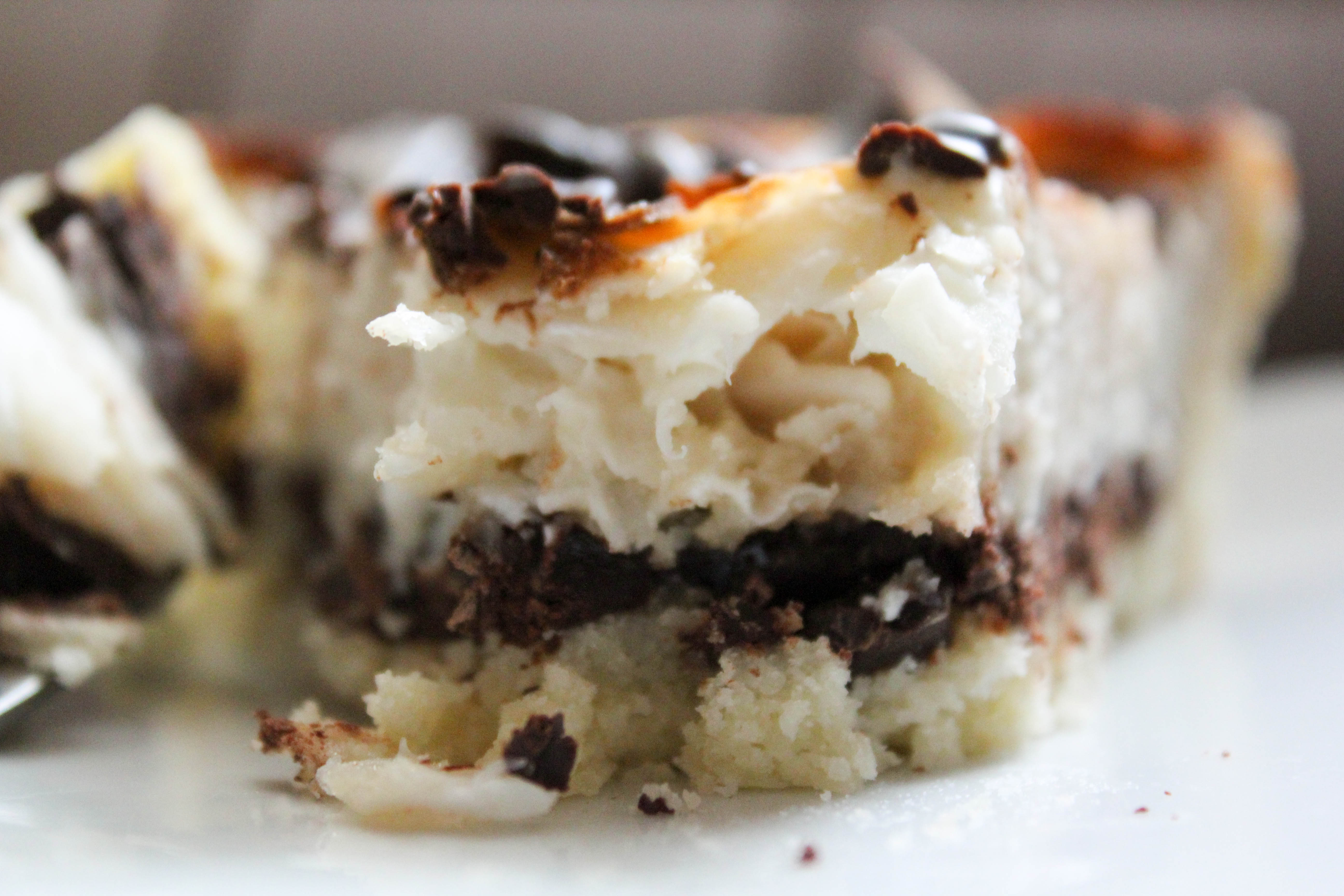 Deep Dish Samoas Cookie Pie (THM-S, Low Carb, Sugar Free)