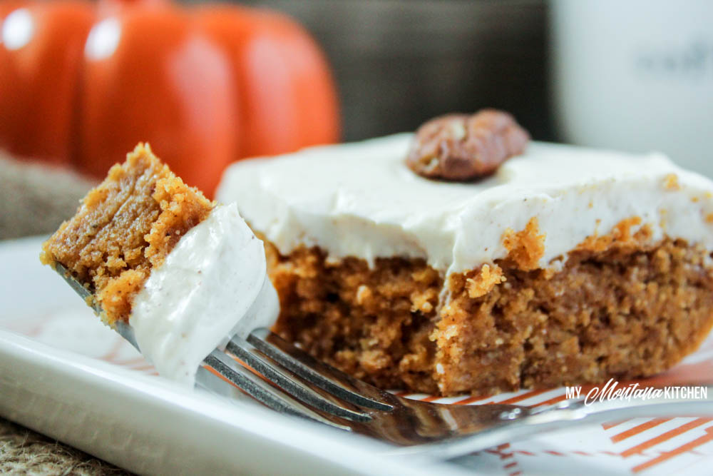 Pumpkin Bars with Cinnamon Cream Cheese Frosting (Low Carb, Sugar Free, THM-S) #pumpkin #pumpkinbars #sugarfree #lowcarb #thm #trimhealthymama