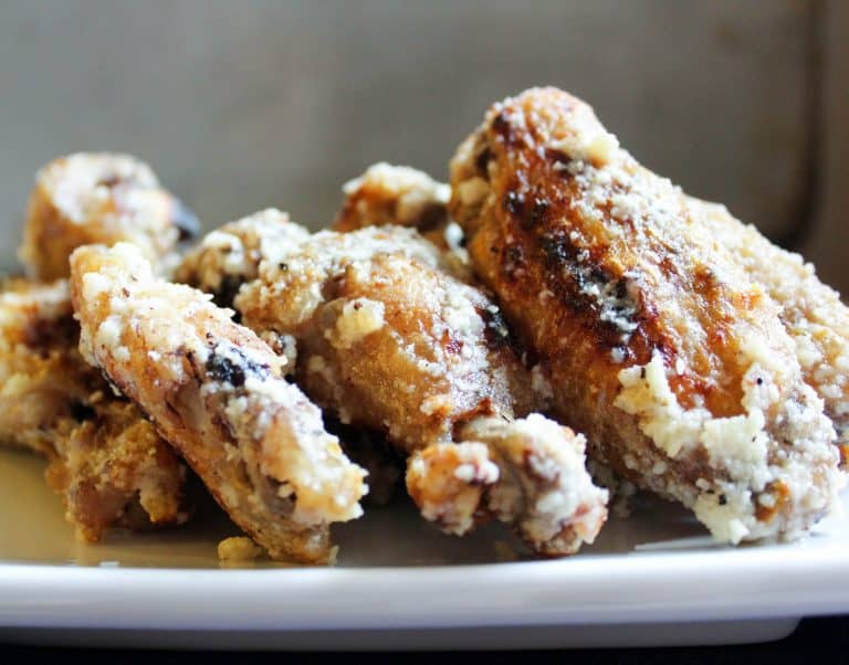 Garlic Parmesan Wings (Low Carb, THM-S, Keto) #trimhealthymama #thm #thms #lowcarb #glutenfree #keto #wings #garlic #parmesan #garlicparmesan