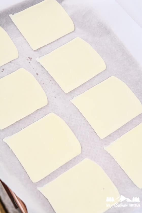 Crispy crunchy and cheesy pizza keto cheese crackers