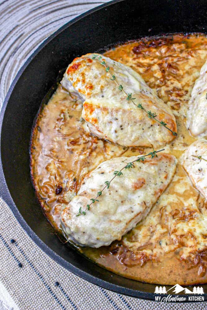 cooked french onion chicken in skillet