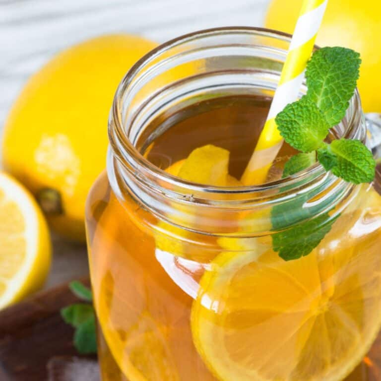 iced tea with lemon in mason jar
