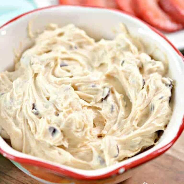 Easy Fruit Dip - Peanut Butter Chocolate Chip