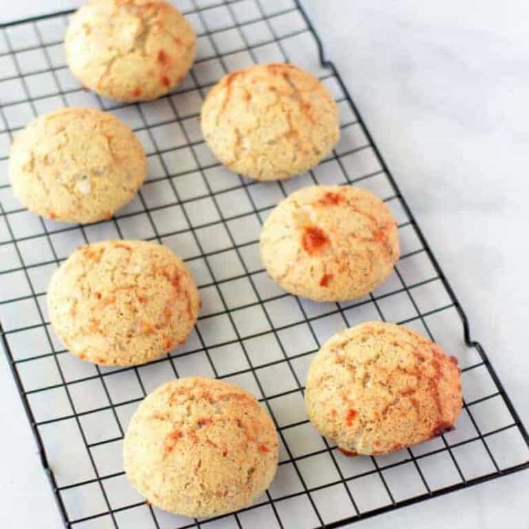 Keto Garlic Cheese Biscuits