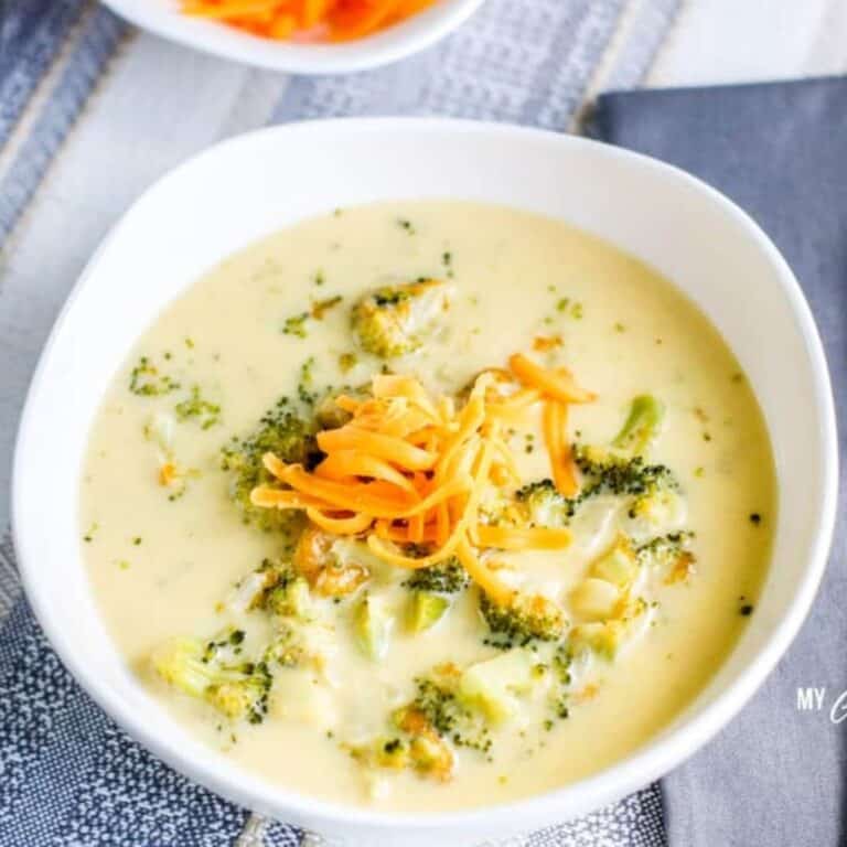 Low Carb Broccoli and Cheddar Soup