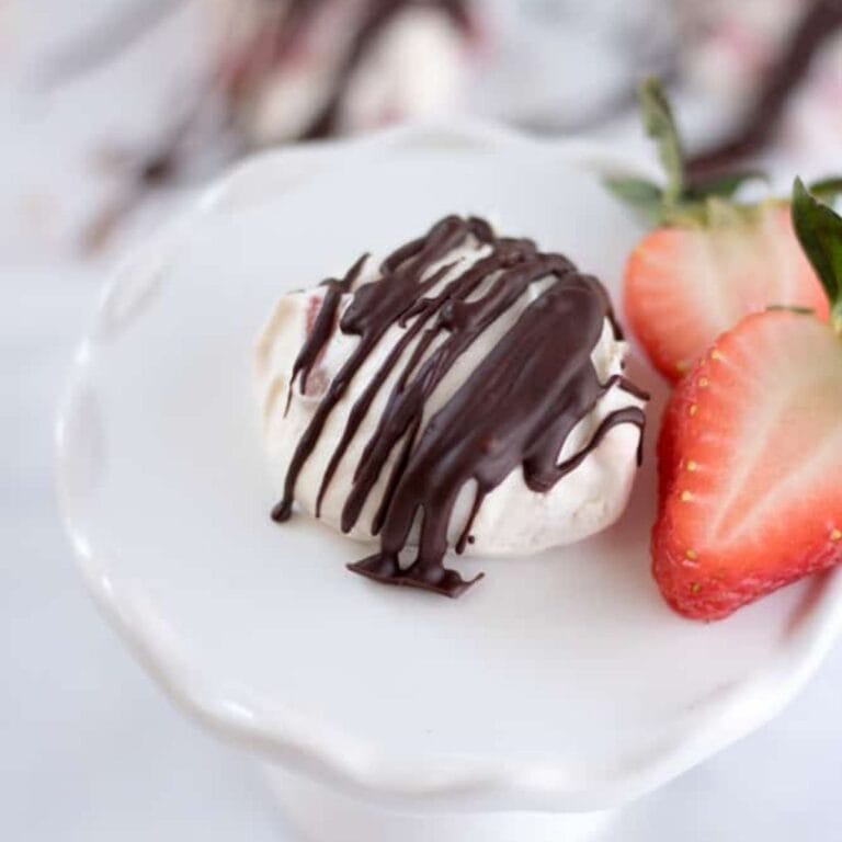 Frozen Strawberry Cheesecake Bites with Chocolate