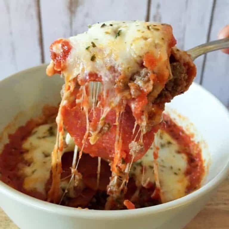Pizza in a Bowl {Low Carb, THM-S}